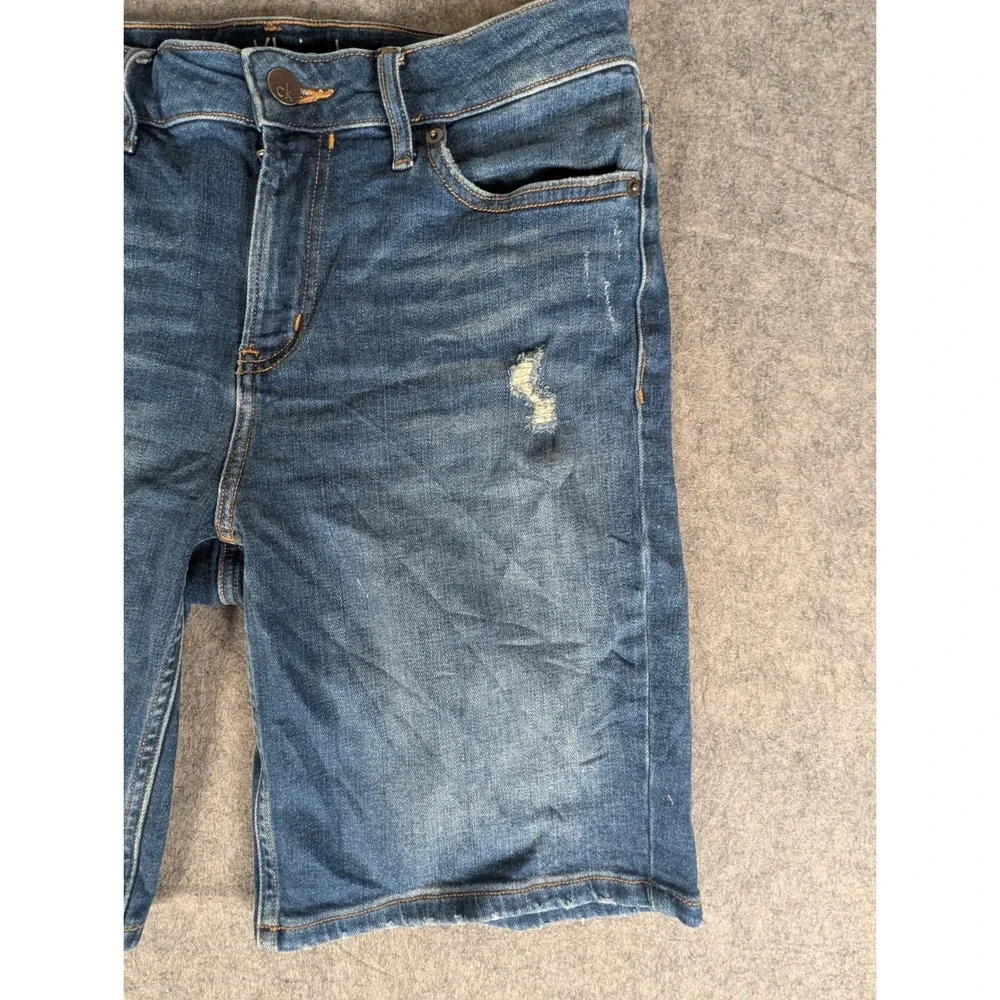 Calvin‎ Klein Jeans Mens Blue Denim Shorts Distressed Medium Wash Size 28